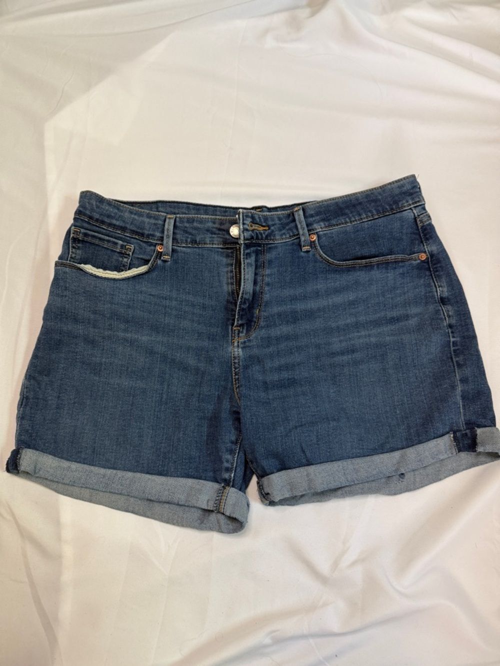 Signature Levi Strauss Dark Blue Roll-Cuff Denim Shorts - 12